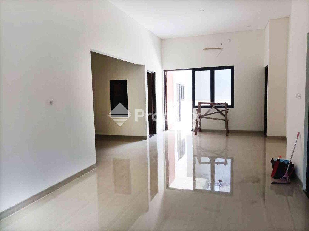 Rumah Manyar Tirtomoyo Surabaya Timur (LM)